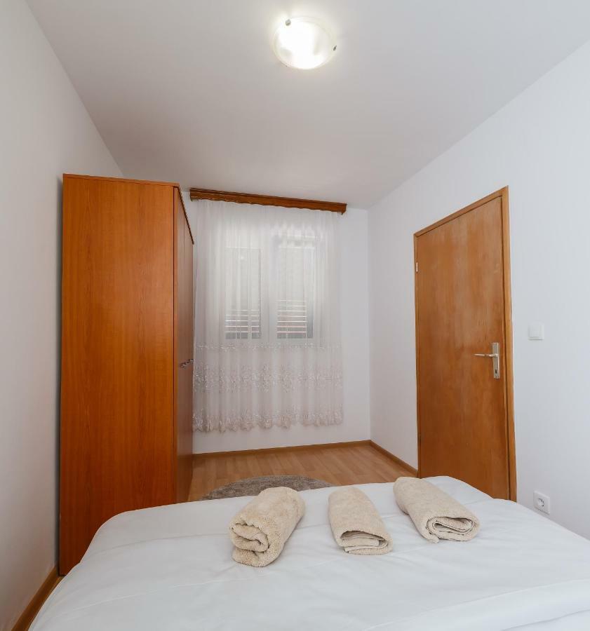 Villa Milena Trogir Bagian luar foto